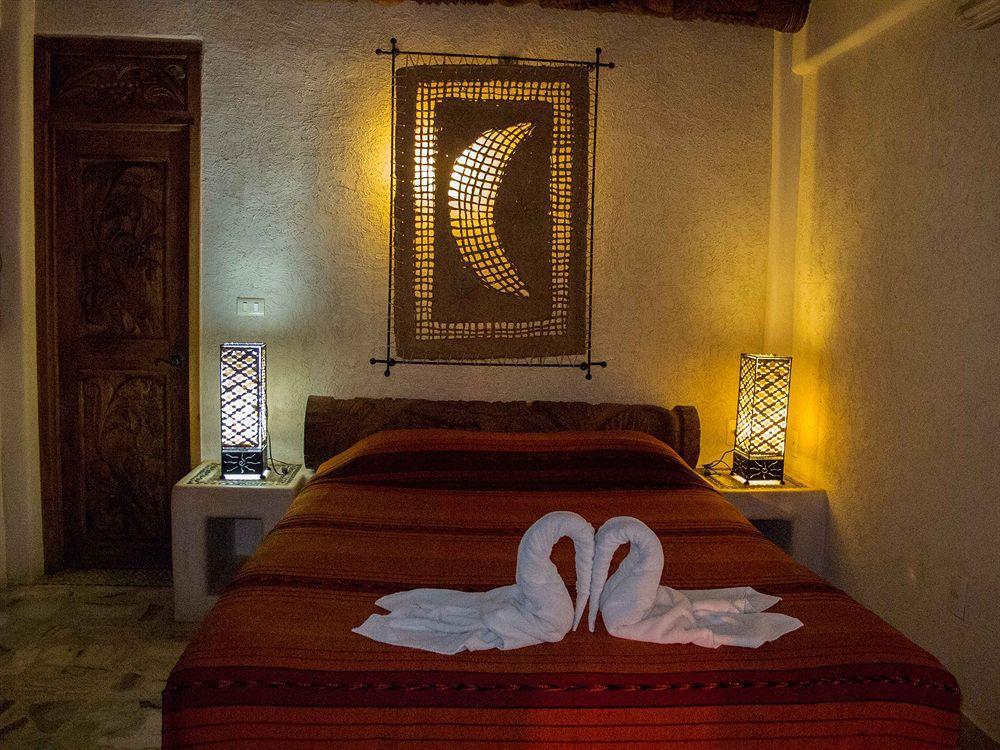 Hotel Villas Las Azucenas Zihuatanejo Exterior photo