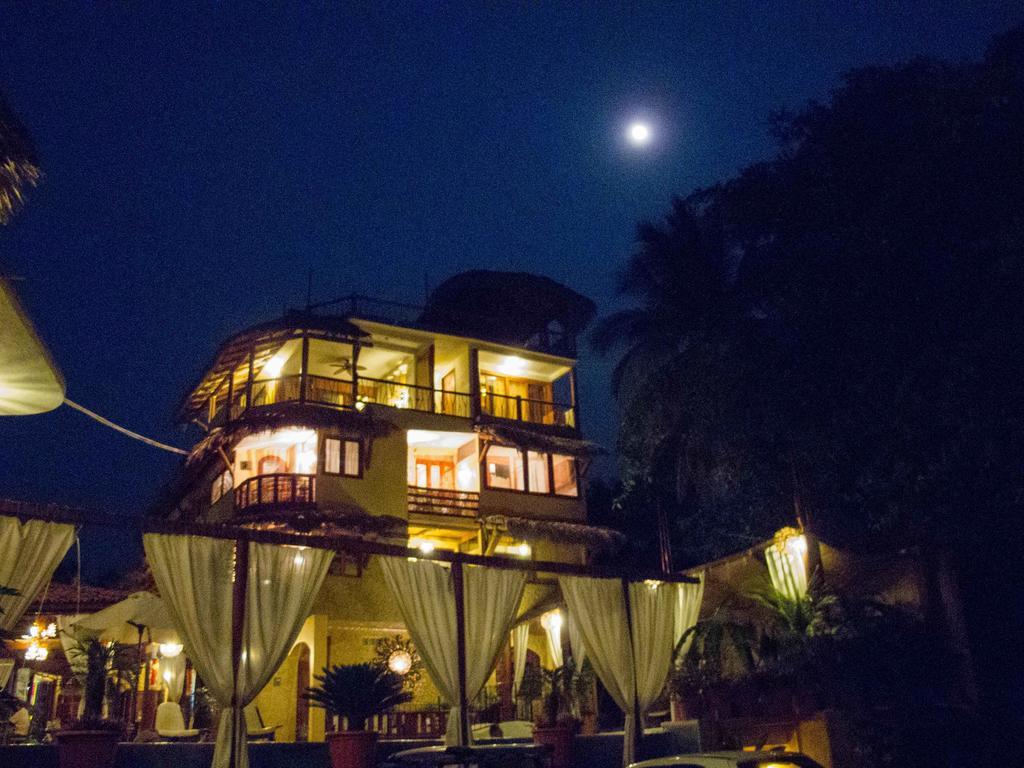 Hotel Villas Las Azucenas Zihuatanejo Exterior photo